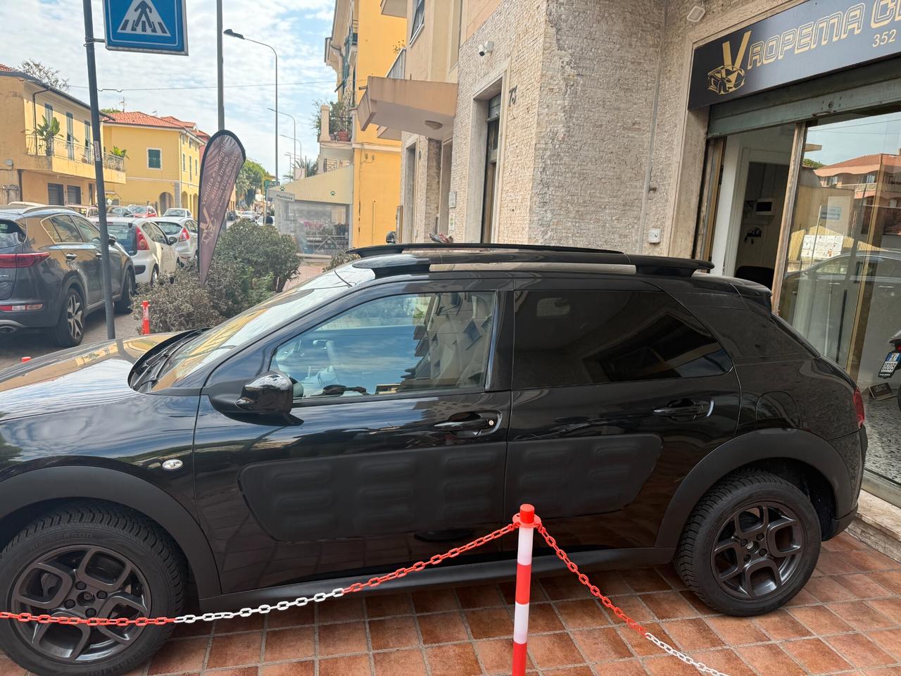 Citroen C4 Cactus PureTech 82 Shine