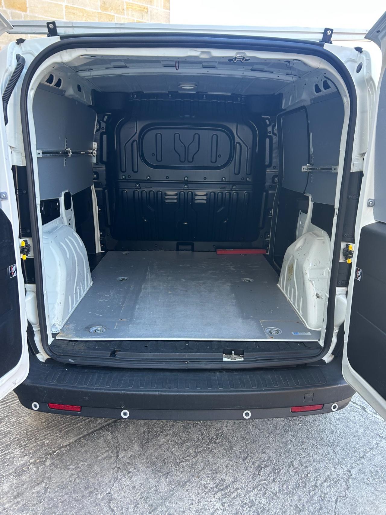 Fiat Doblo Doblò 1.4 T-Jet Natural Power PC-TN Cargo Lamierato SX