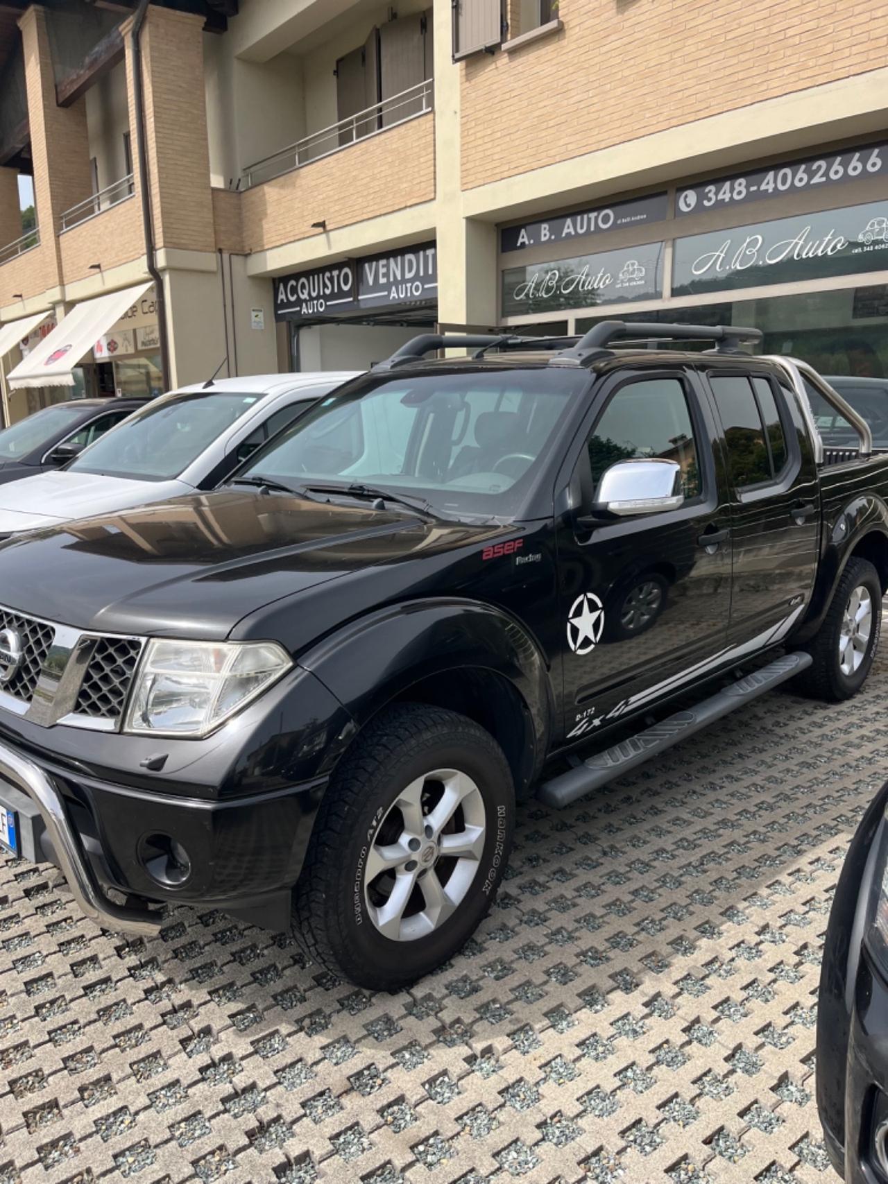 Nissan Navara 2.5 dCi 4 porte Double Cab Sport