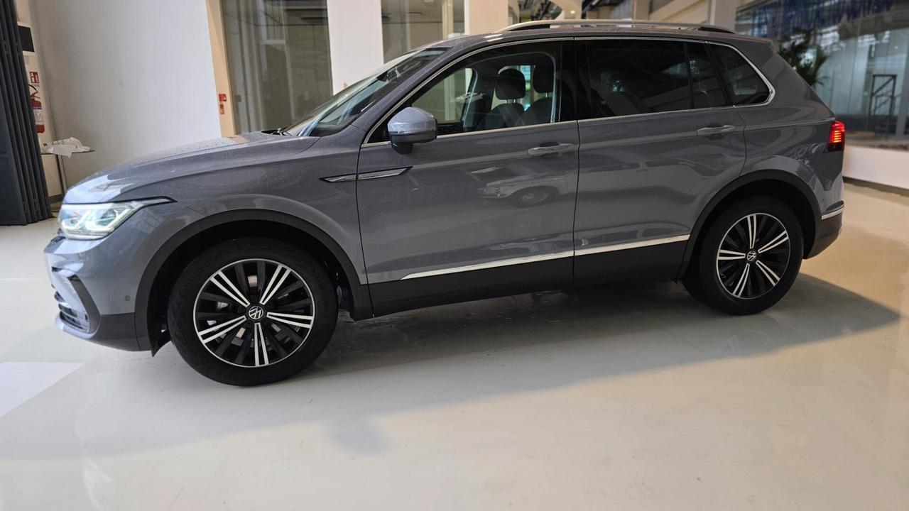 Volkswagen Tiguan 2.0 TDI 150 CV SCR DSG Elegance