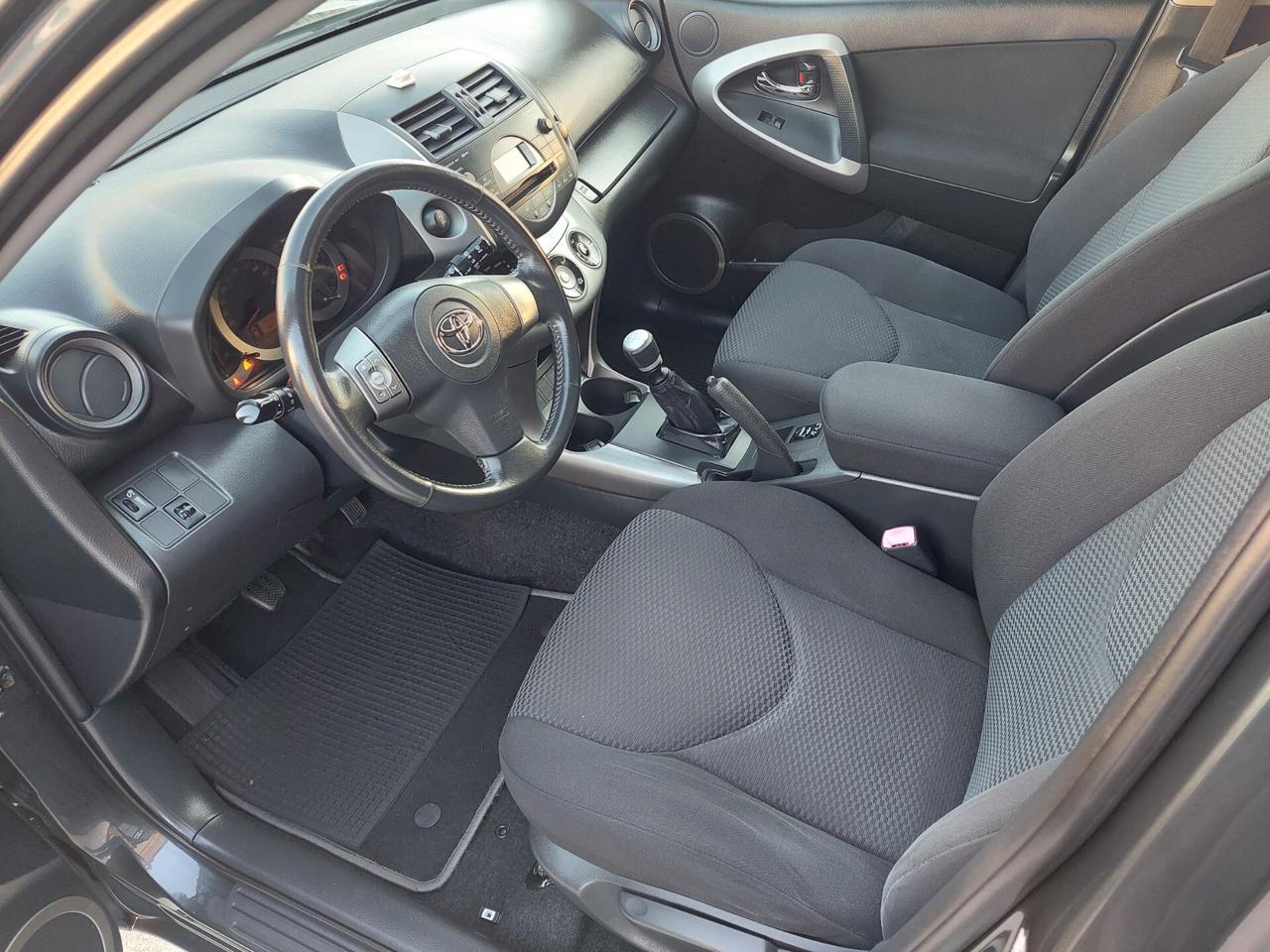 Toyota RAV 4 RAV4 2.2 D-4D 136 CV Sol