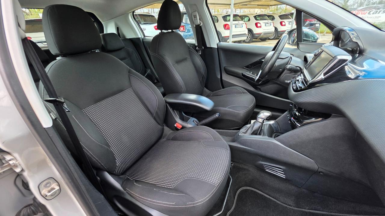 Peugeot 208 BlueHDi 75 5 porte Allure