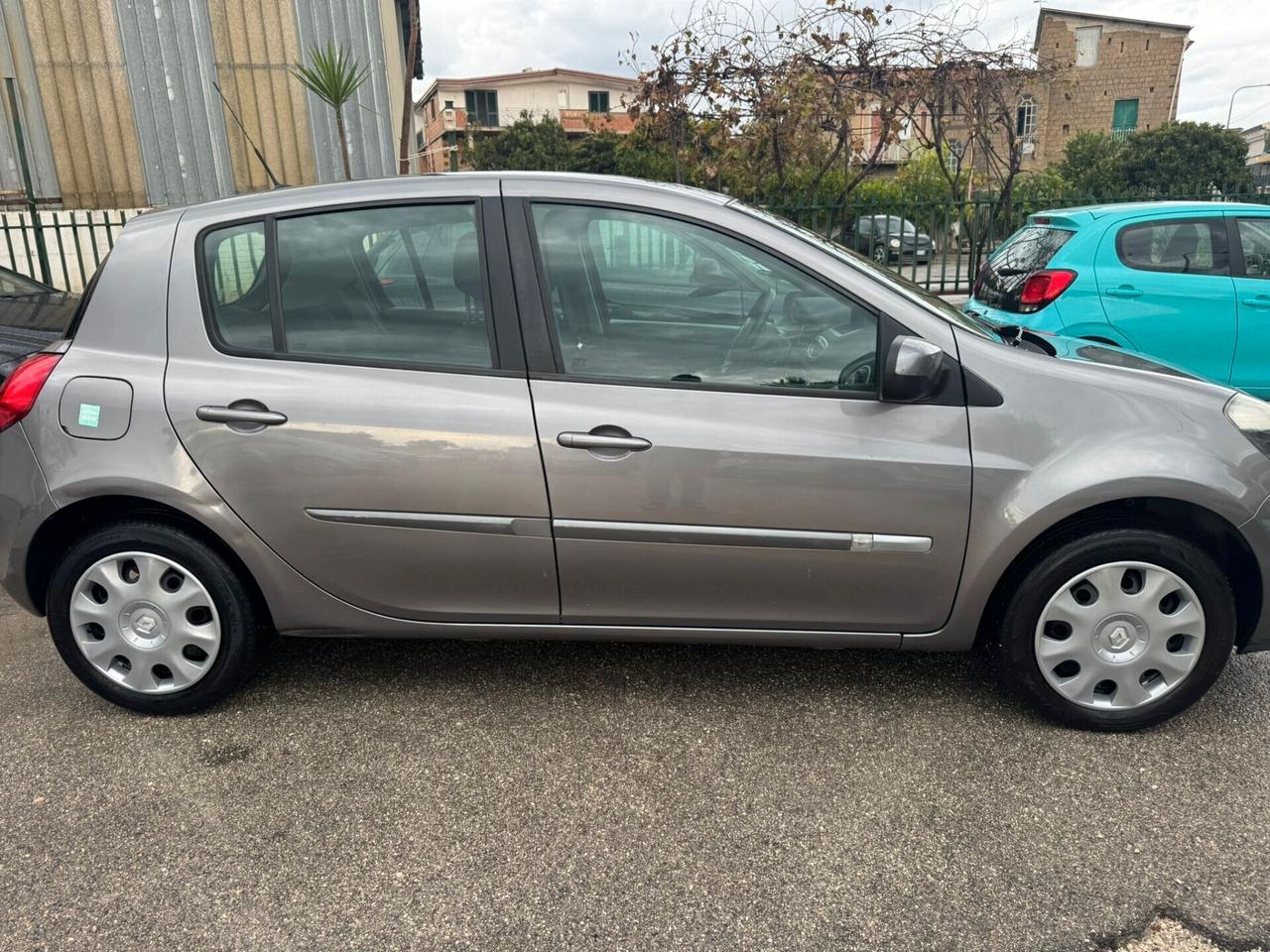 Renault Clio 1.2 16V 5 porte Live!