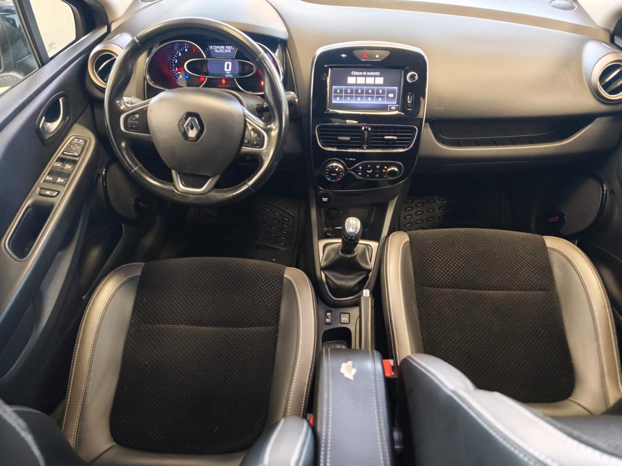 Renault Clio dCi 8V 90 CV EDC Start&Stop 5 porte Energy Duel
