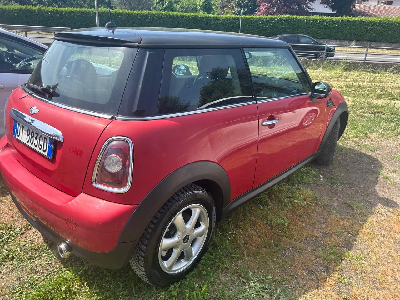 Mini 1.4 16V One Chili