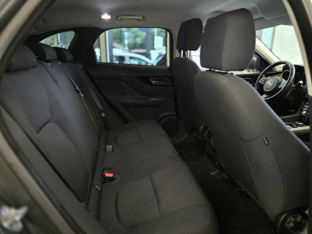 Jaguar F-Pace 2.0 D 163 CV Prestige