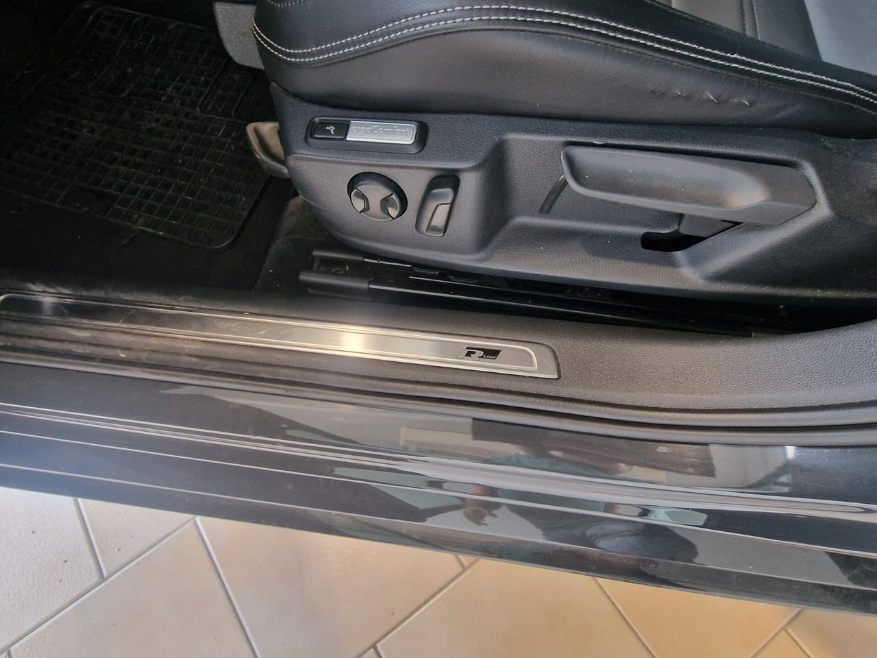 Volkswagen Passat Business 2.0 TDI Executive BlueMotion Technology