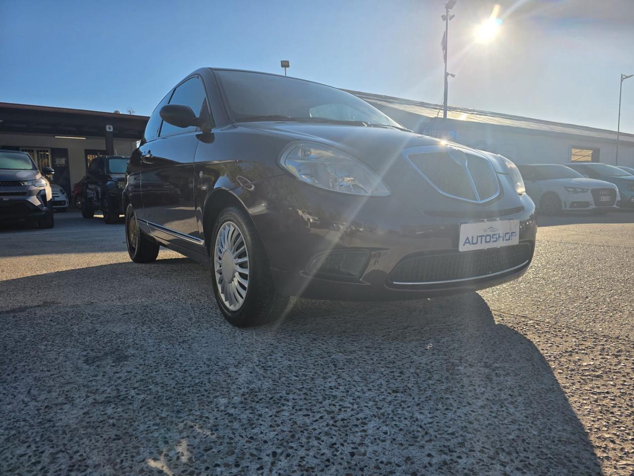 Lancia Ypsilon 1.2 Oro Giallo
