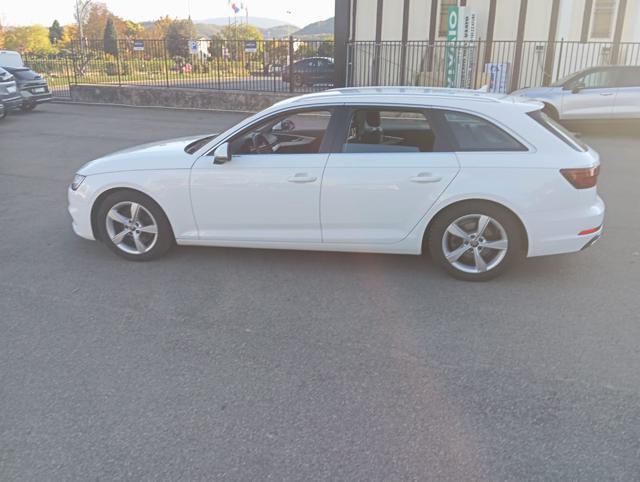 AUDI A4 *PROMO* Avant 30 TDI S tronic Business Sport