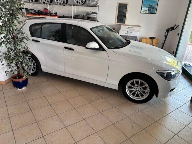 Bmw 114 114i 5p. Sport