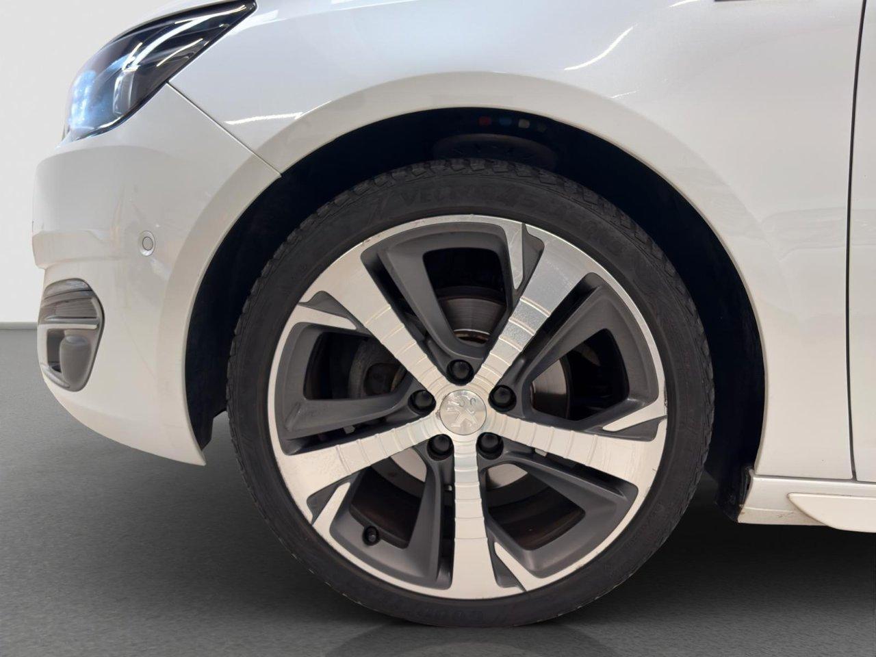 Peugeot 308 Station Wagon 308 SW 1.2 puretech t GT Line s&s 130cv 5p eat6