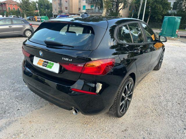 BMW 118 d 5p. Advantage