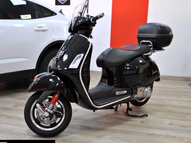 Vespa GTS 300