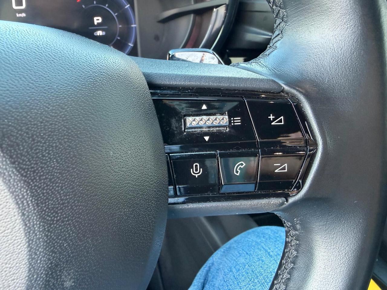 Alfa Romeo Junior 1.2 145 CV Hybrid eDCT6 Speciale
