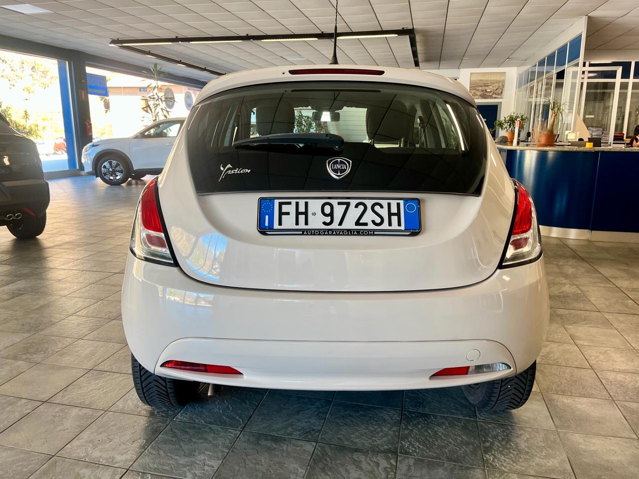 Lancia Ypsilon 1.2 69 CV 5 porte Gold
