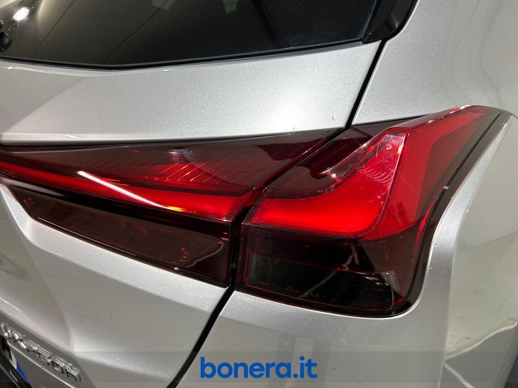 Lexus UX 250h 2.0 Hybrid Luxury 2WD Power Split Device