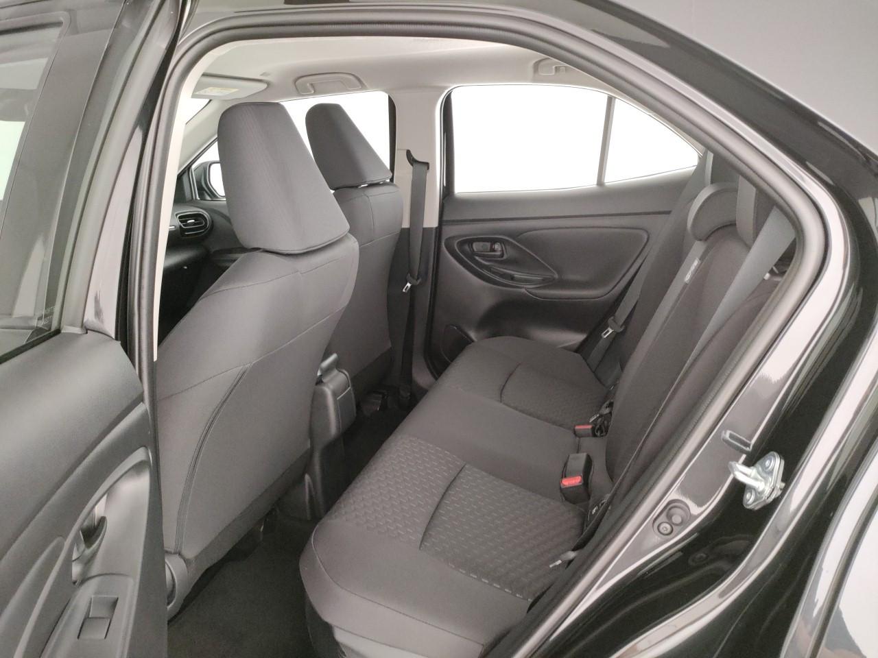 TOYOTA Yaris Cross 1.5h Active fwd 115cv e-cvt