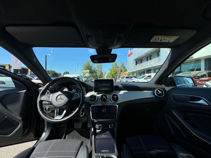 Mercedes-Benz GLA 200 CDI AUTOMATIC Premium