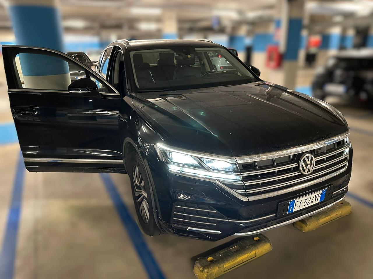 Volkswagen Touareg 3.0 V6 TDI 286 CV SCR Advanced FULL OPT. 70.000 KM. EVENTUALE FATTURA AL NETTO IVA PER EXPORT