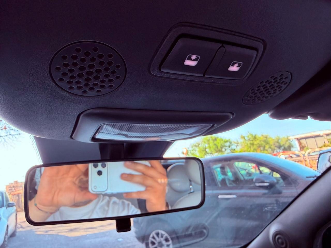 Fiat 500 C 1.0 Hybrid Dolcevita Special Edition