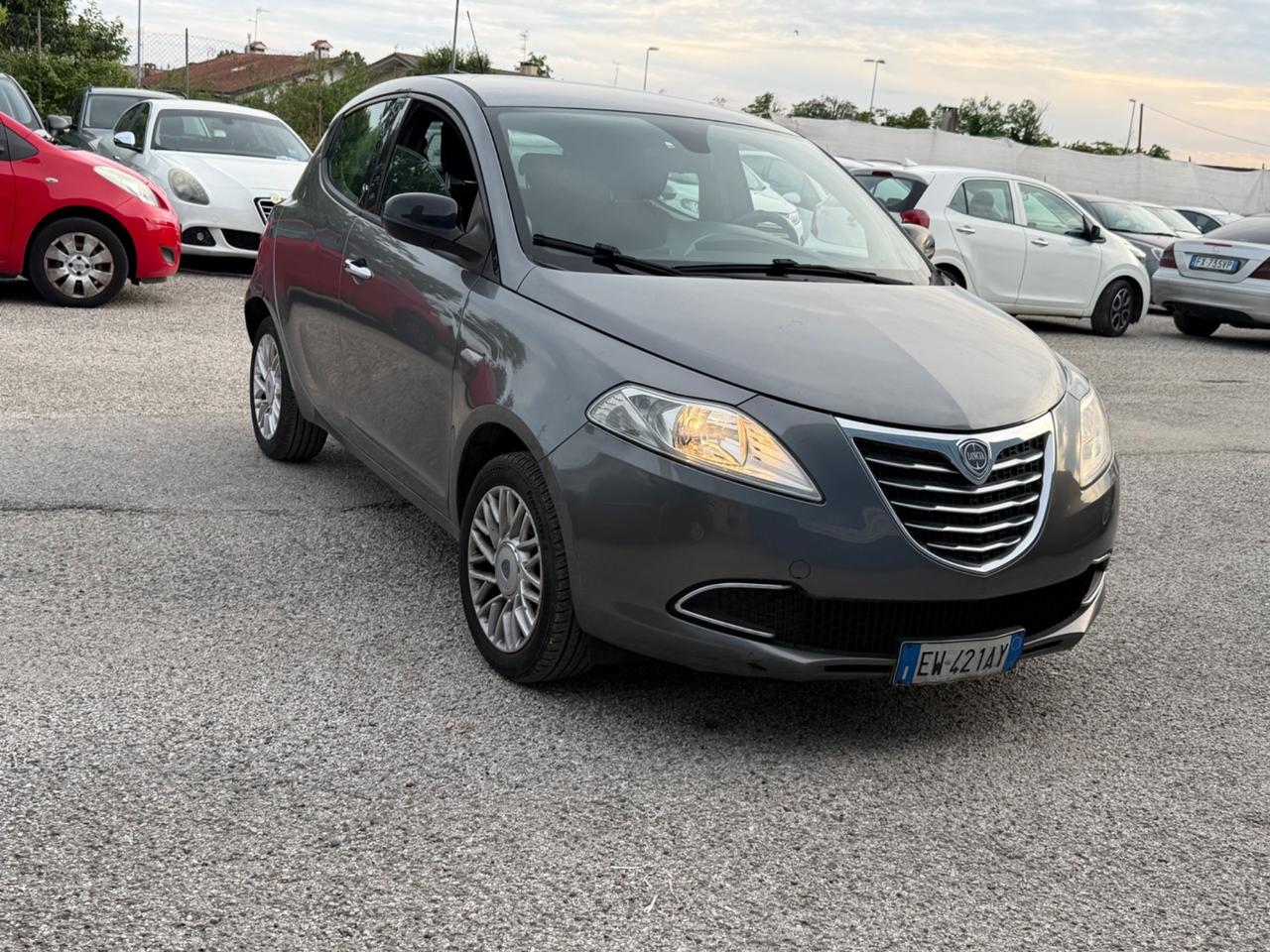 Lancia Ypsilon 1.3 MJT 16V 95 CV 5 porte S&S Gold