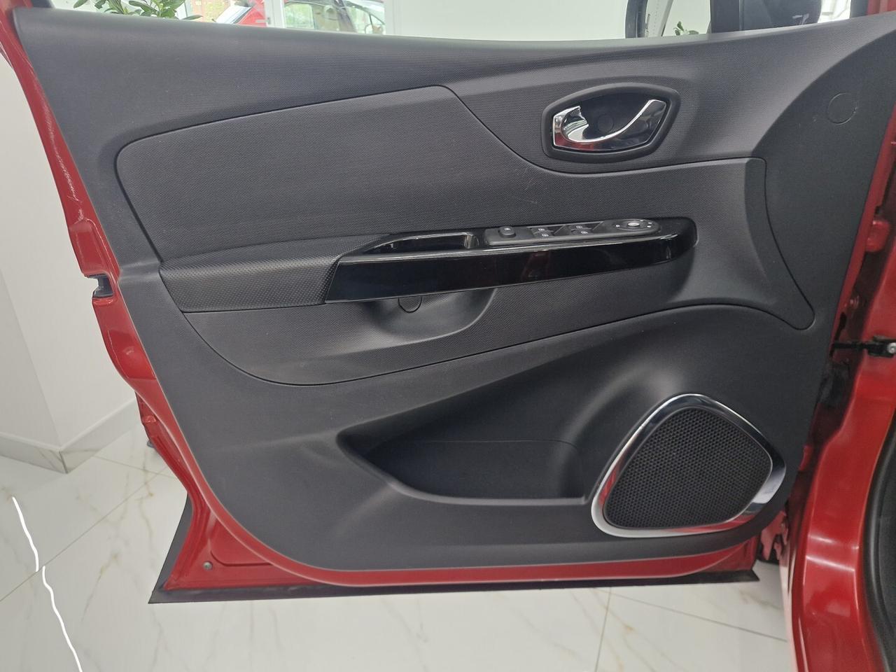 RENAULT CAPTUR 1.5 DCI 90CV Project Runway