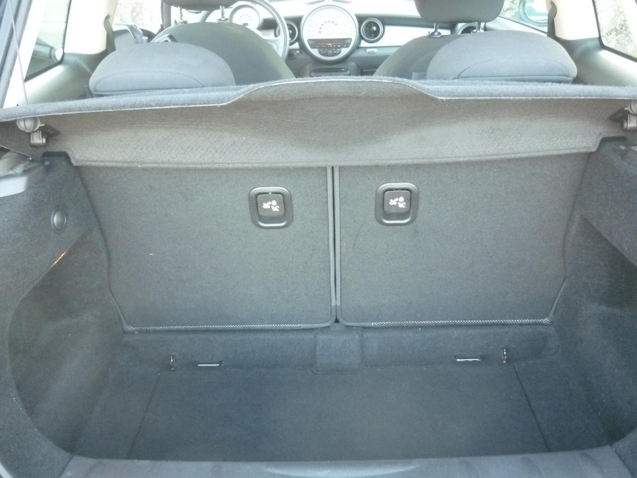 Mini 1.6 16V One (55kW)