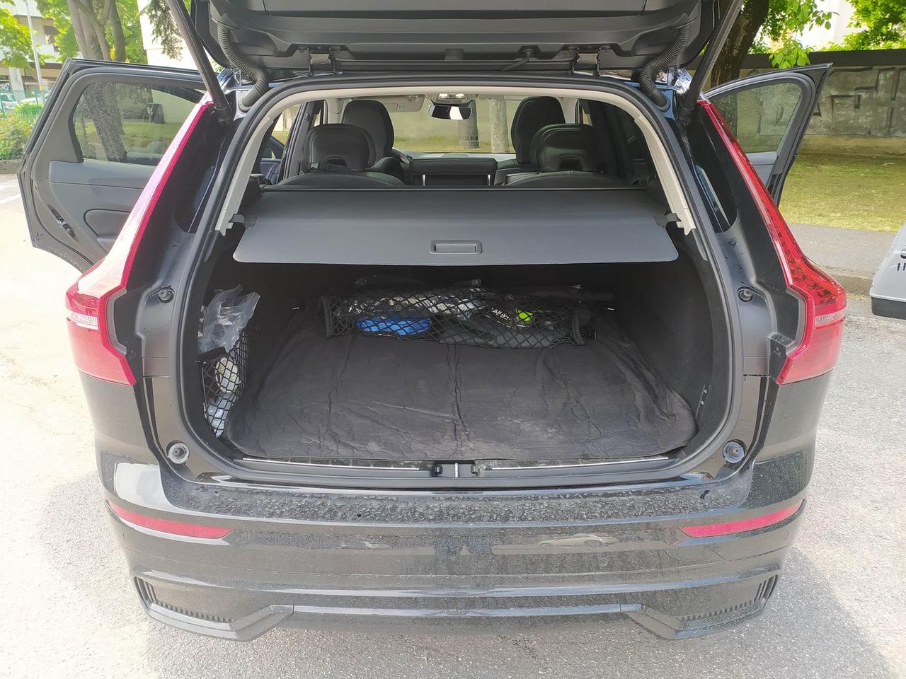 Volvo XC 60 2.0 T6 Recharge PHEV Ultimate Dark