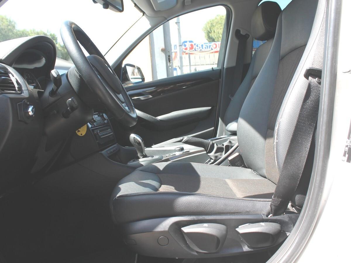Bmw X1 sDrive16d X Line Aut MixPelle Navi PDC Led Privacy