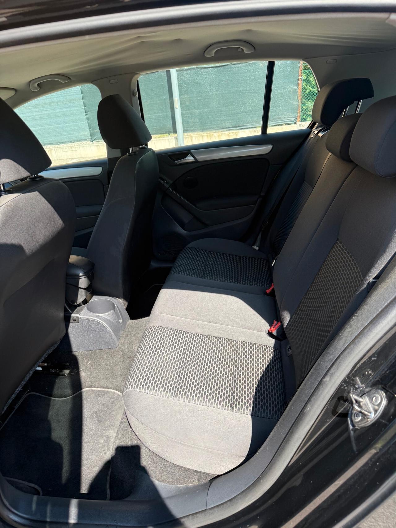 Volkswagen Golf 1.4 - NEOPATENTATI - 12 MESI DI GARANZIA -