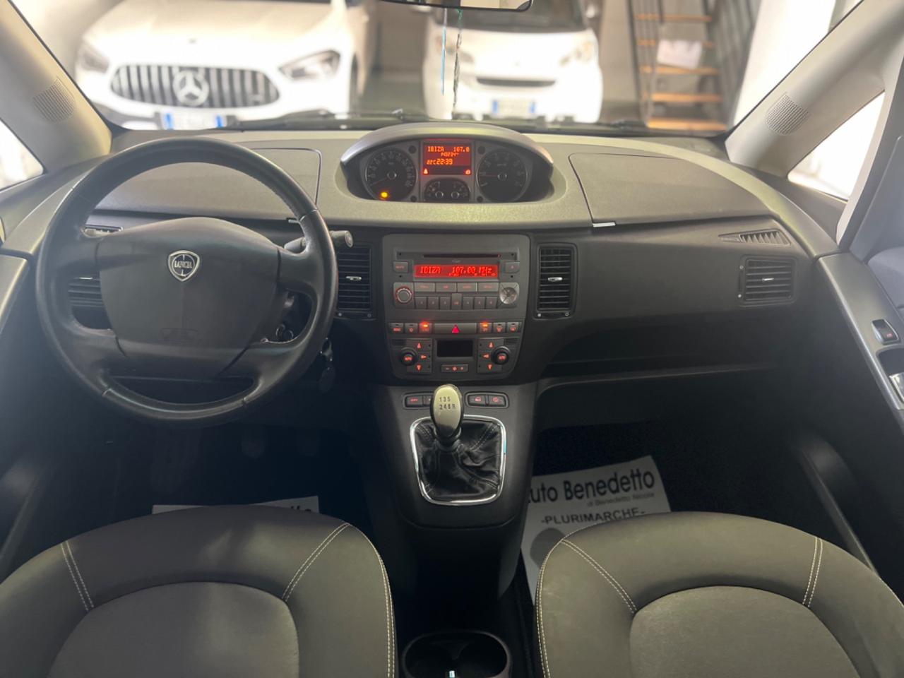 Lancia MUSA 1.4 16V Platinum 2011