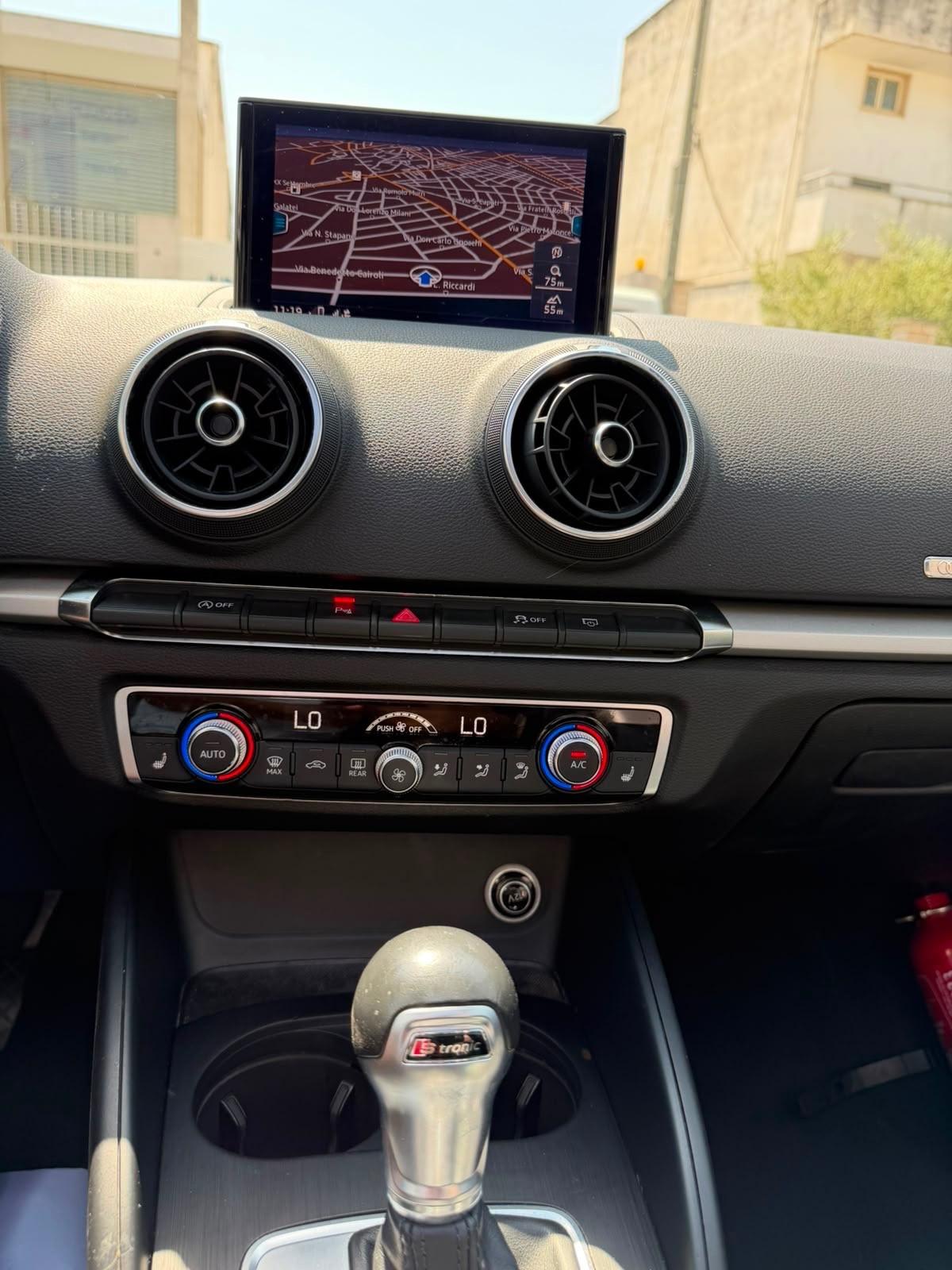 Audi A3 SPB 1.6 TDI 116 CV S tronic-2017 TETTO/LED/PELLE