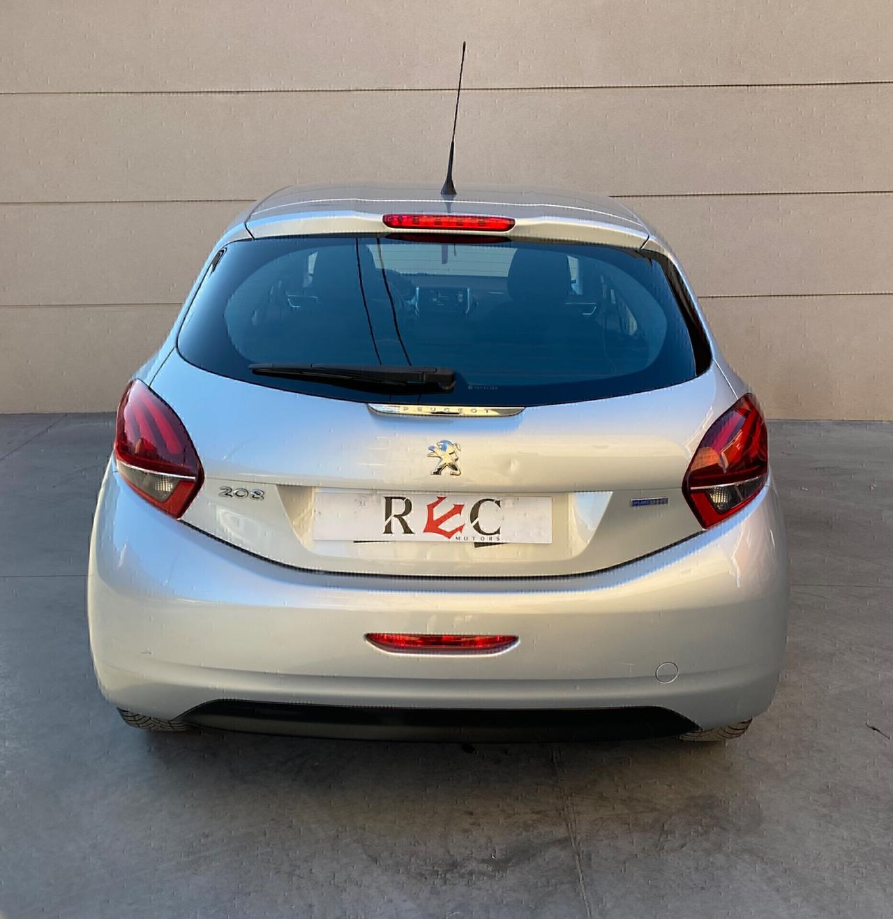 Peugeot 208 1.2 Benzina