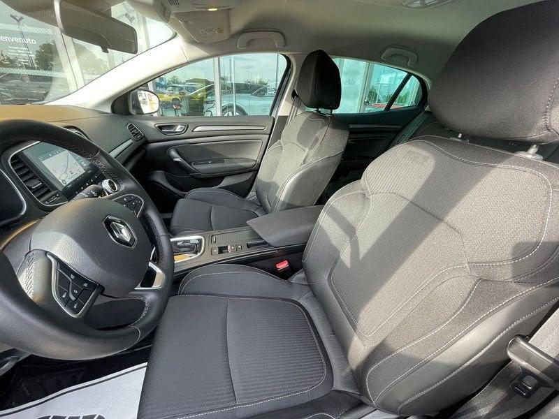 Renault Mégane MEGANE BERLINA BUSINESS E-TECH Plug-In Hybrid 160