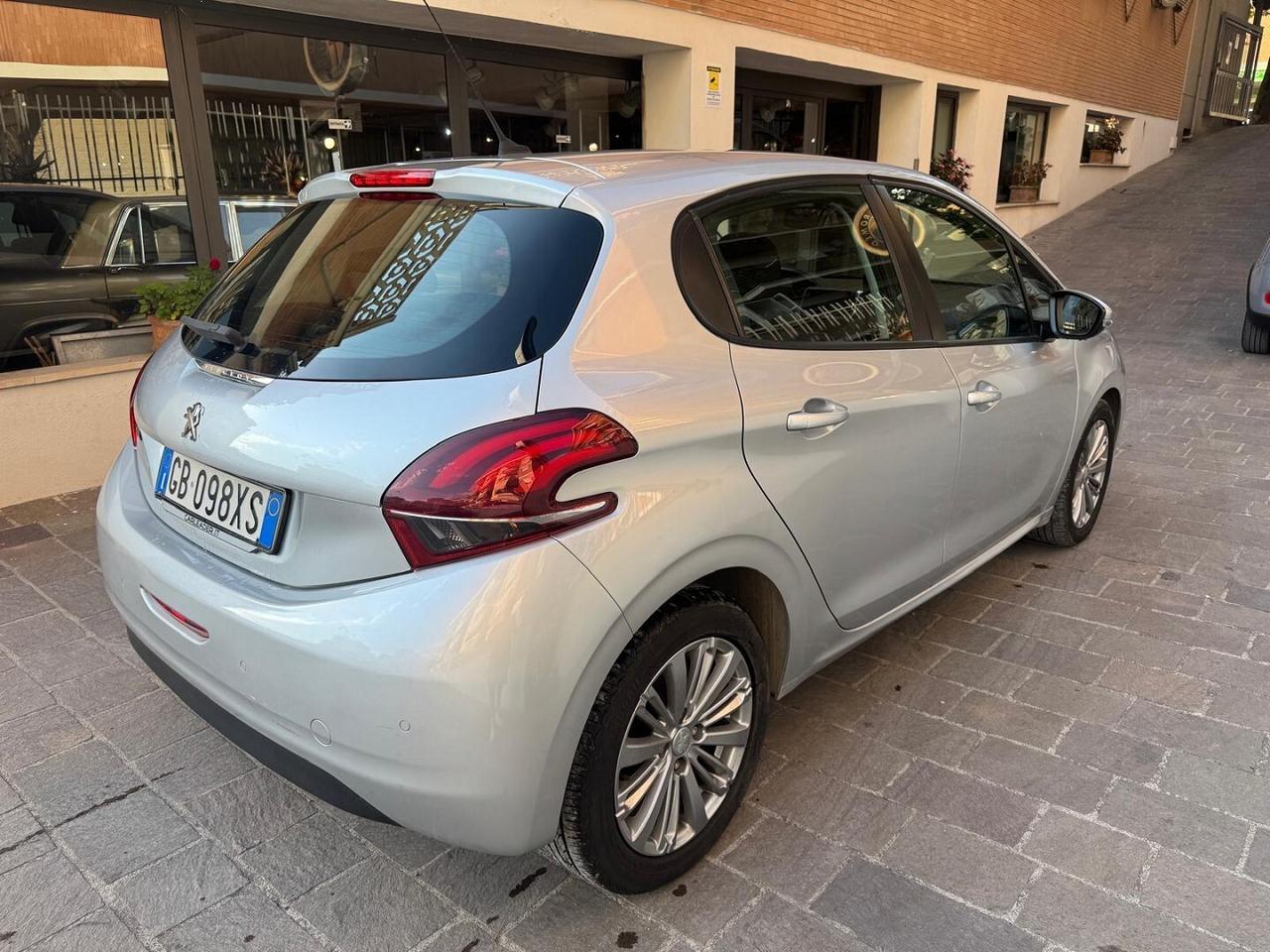 PEUGEOT 208 PureTech 82 5p Allure IMPIANTO GPL