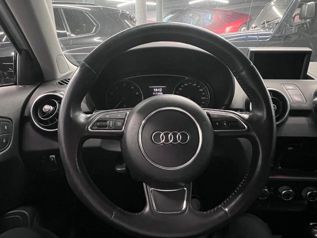 Audi A1 1.4 tfsi Ambition 122cv s-tronic