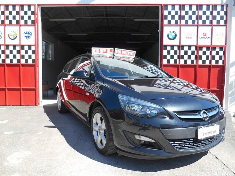 Opel Astra 1.4 Turbo 140CV Sports Tourer GPL Tech Elective