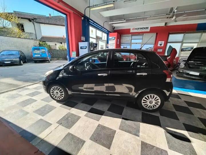 Toyota Yaris 1.3 5 porte M-MT Sol