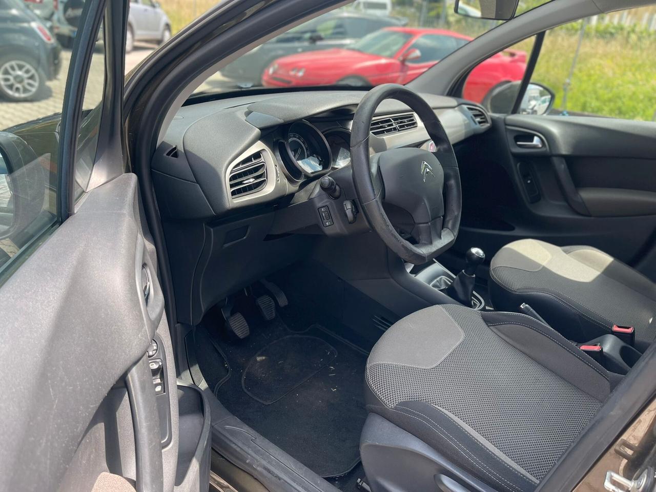Citroen C3 1.2 VTi 82 Vanity Fair 10