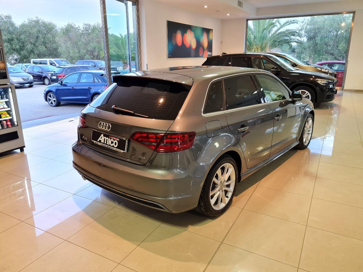 AUDI A3 Sportback 1.6 TDI S-tronic Ambition S-line