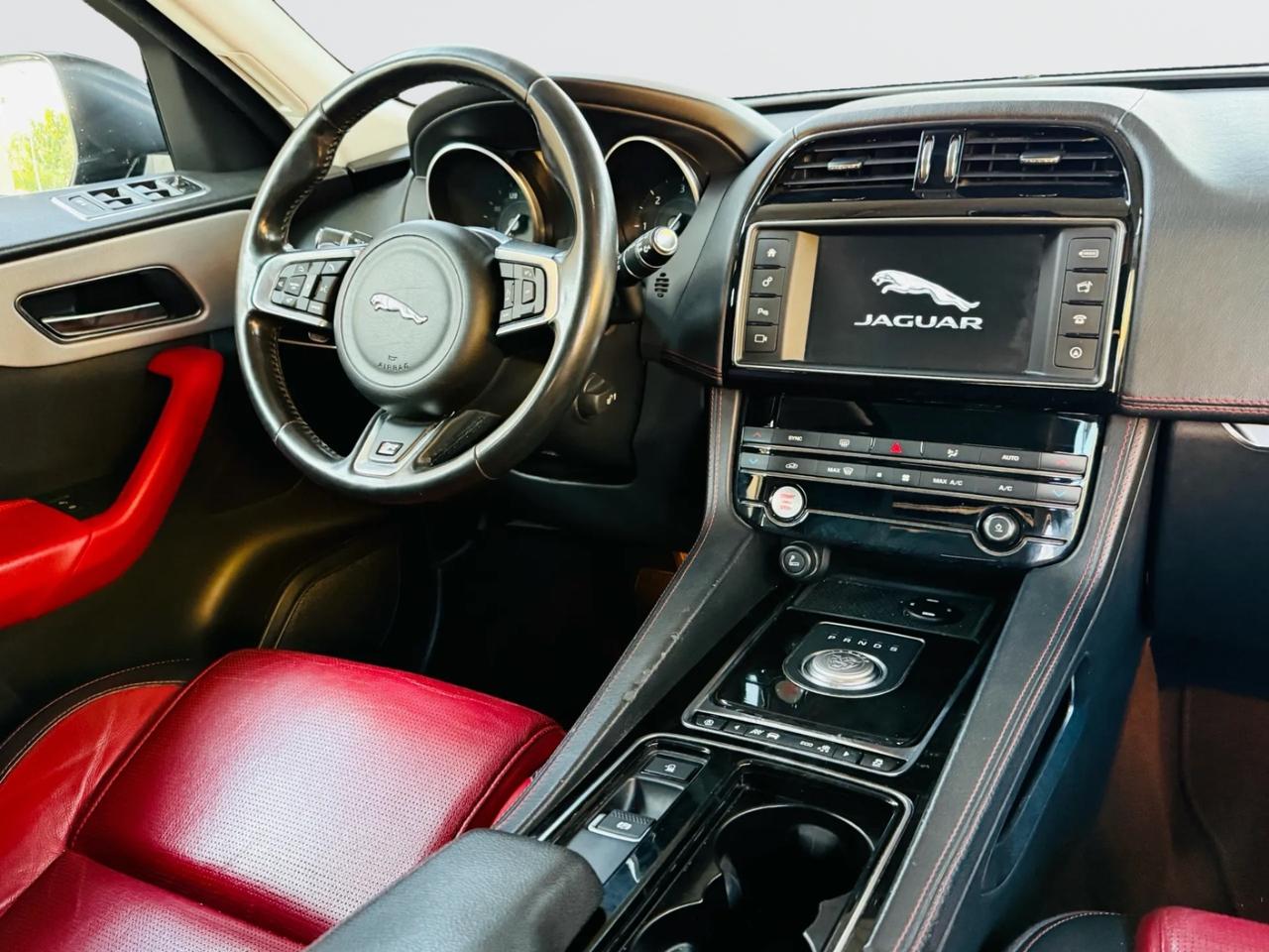 Jaguar F-Pace 2.0 D 180 CV AWD R-Sport*TETTO PANORAMA*