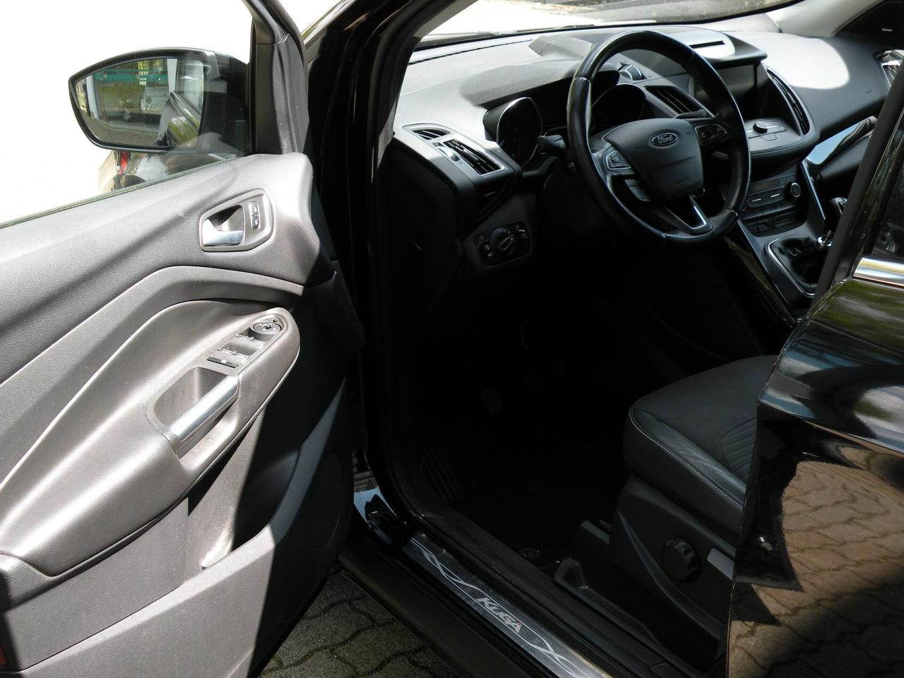 FORD KUGA 2.0 TDCI 150 4WD TITANIUM 2018