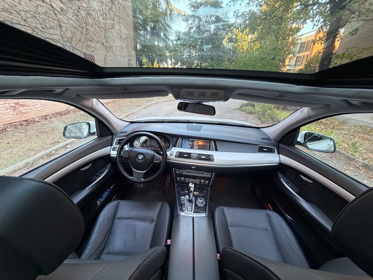BMW 530GT 3.0d 2011 euro5 138000km pelle tetto ecc FULL