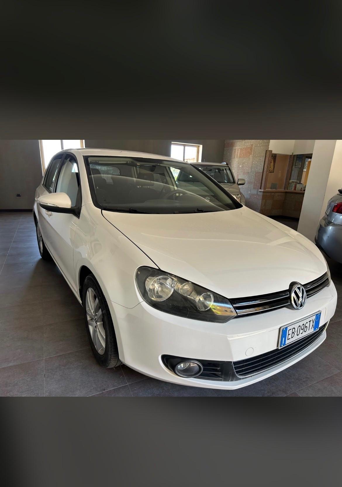 Volkswagen Golf 1.6 TDI DPF DSG 5p. Highline