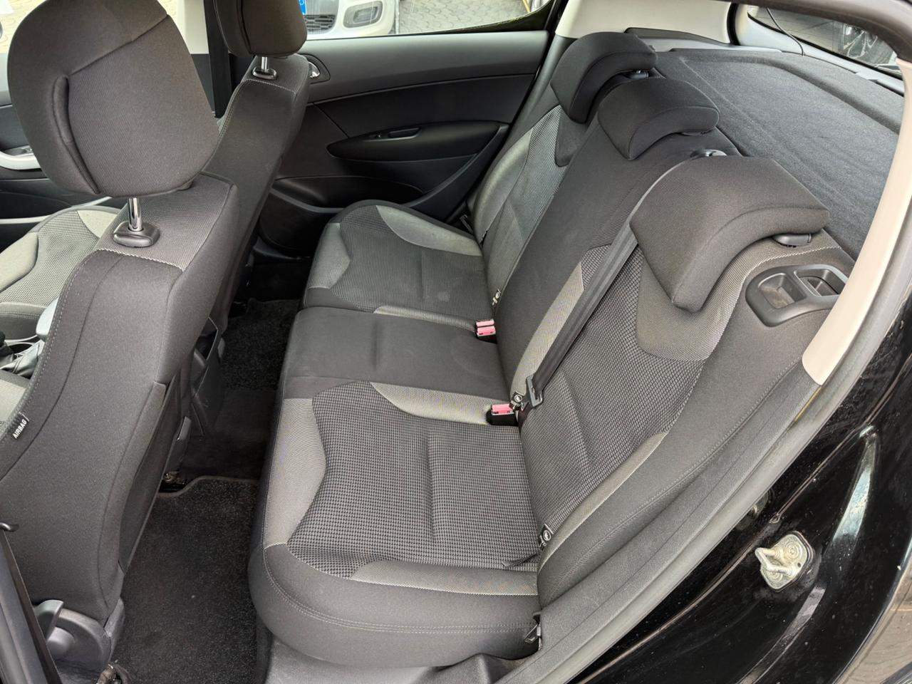 Peugeot 308 1.6 HDi 110CV 5p. UNICO PROPRIETARIO