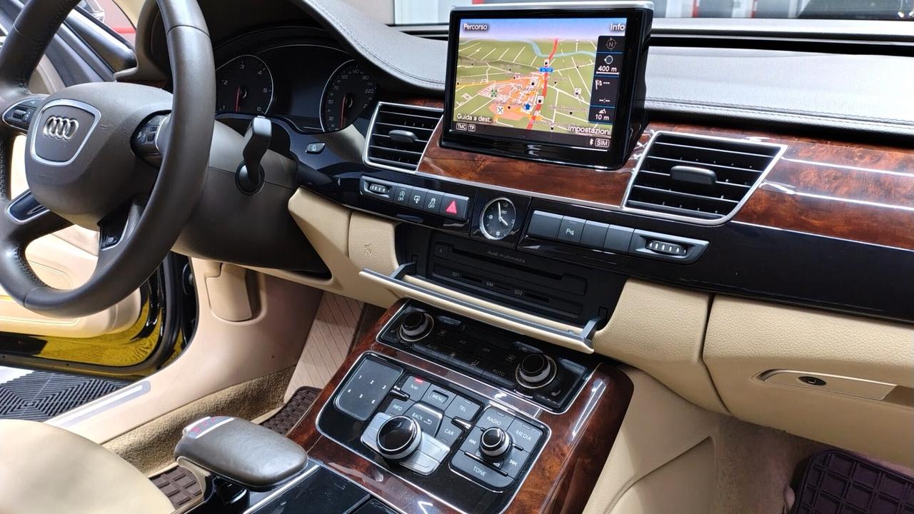Audi A8 3.0 TDI QUATTRO 250 CV