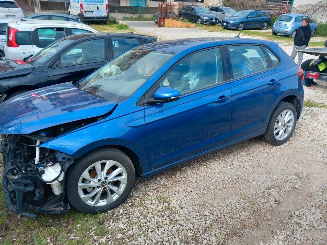 Volkswagen Polo 1.0 TSI Life SINISTRATA