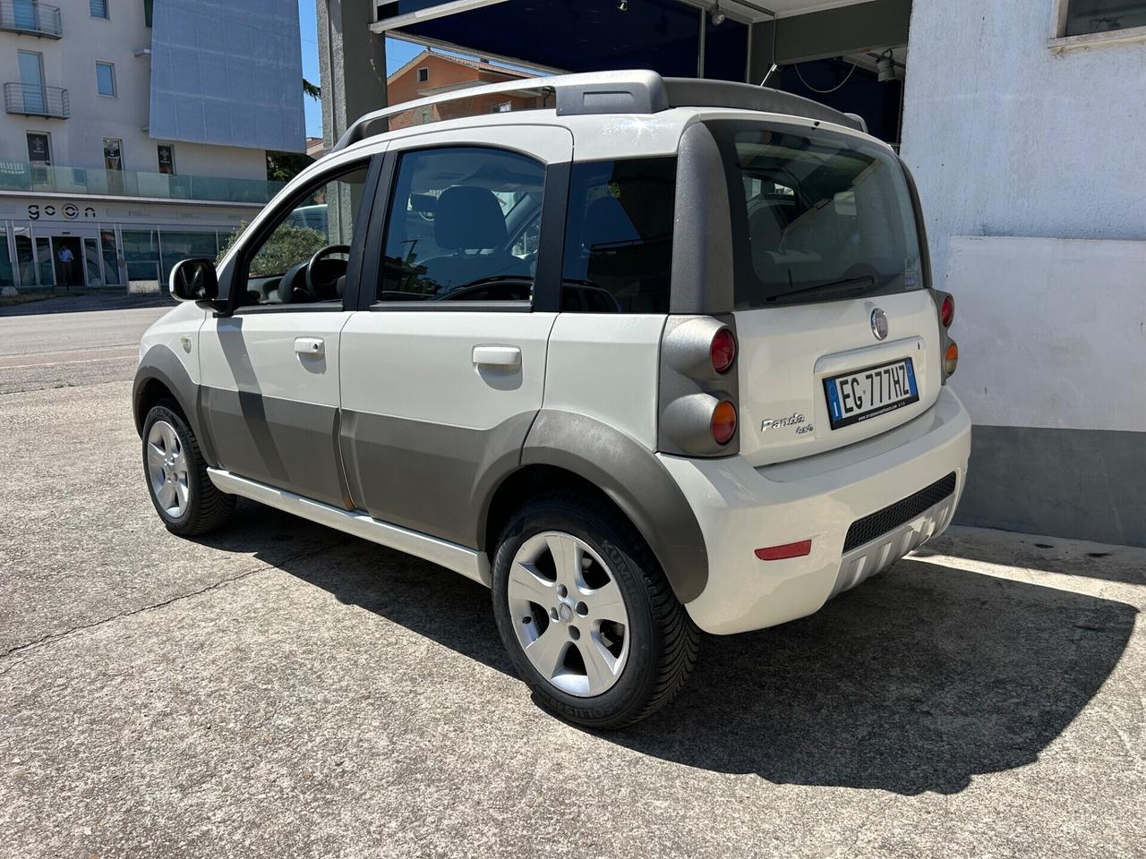 Fiat Panda CROSS 4X4 1.3 MJT