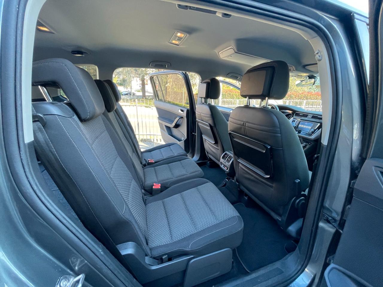 Volkswagen Touran 1.6 TDI 115 CV SCR DSG Comfortline BlueMotion Tech.