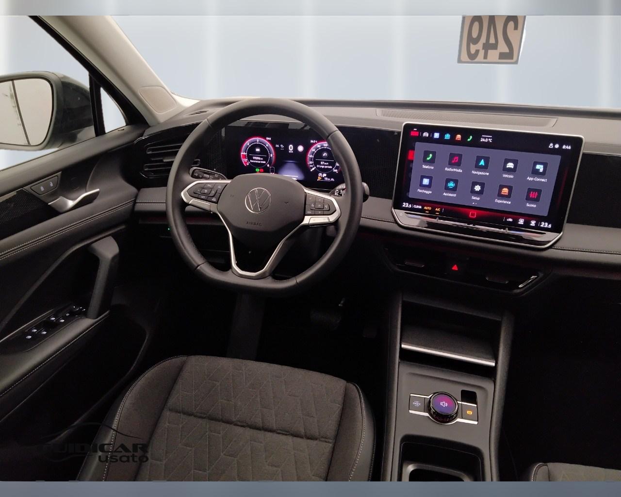 VOLKSWAGEN Tiguan III 2024 - Tiguan 2.0 tdi Life 150cv dsg